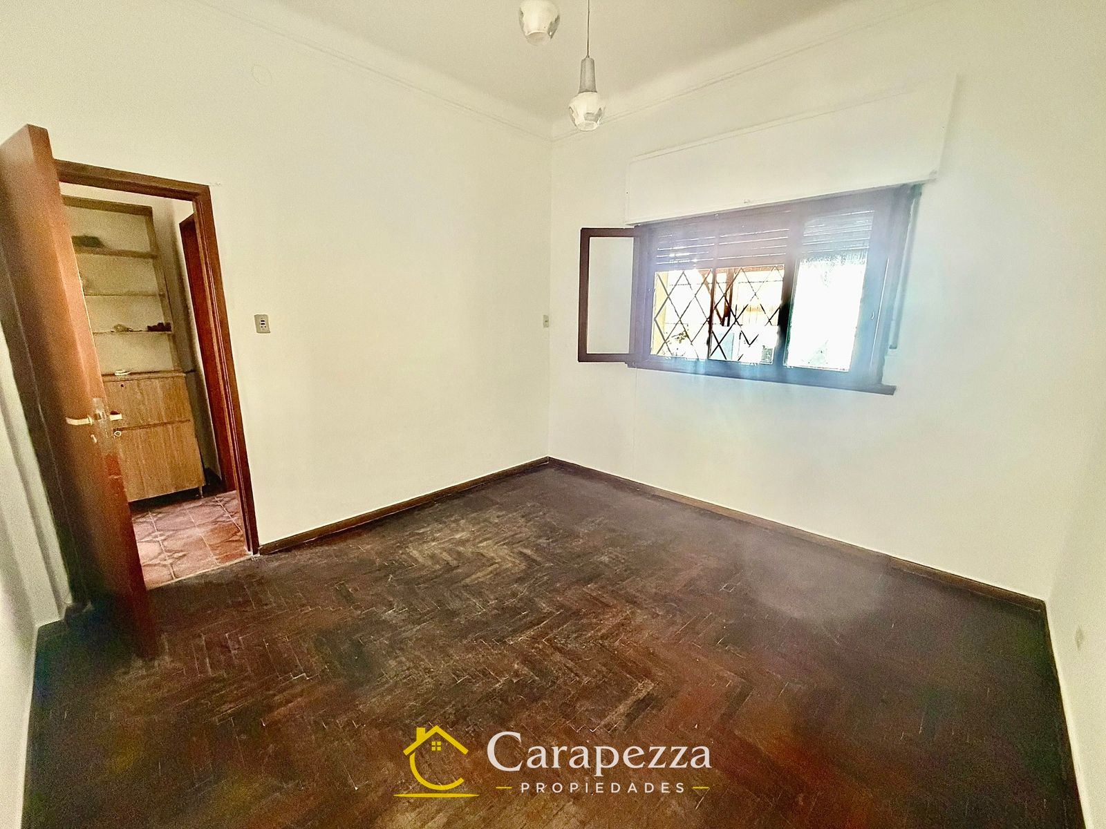 Casa 4 Amb en Venta en Caseros