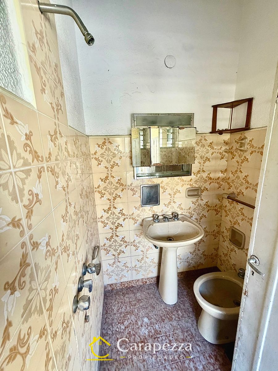 Casa 4 Amb en Venta en Caseros