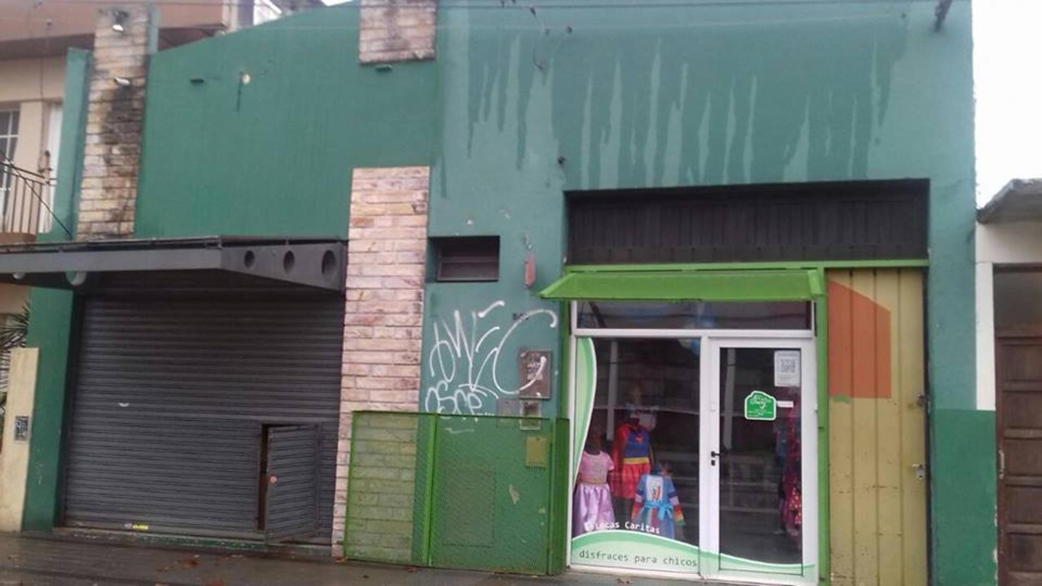 EXCELENTE LOTE SOBRE AV. 7. MEDIDAS: 9 X 36. M2 CUB 162. APTO BANCO. IDEAL PARA DESTINOS COMERCIALES.