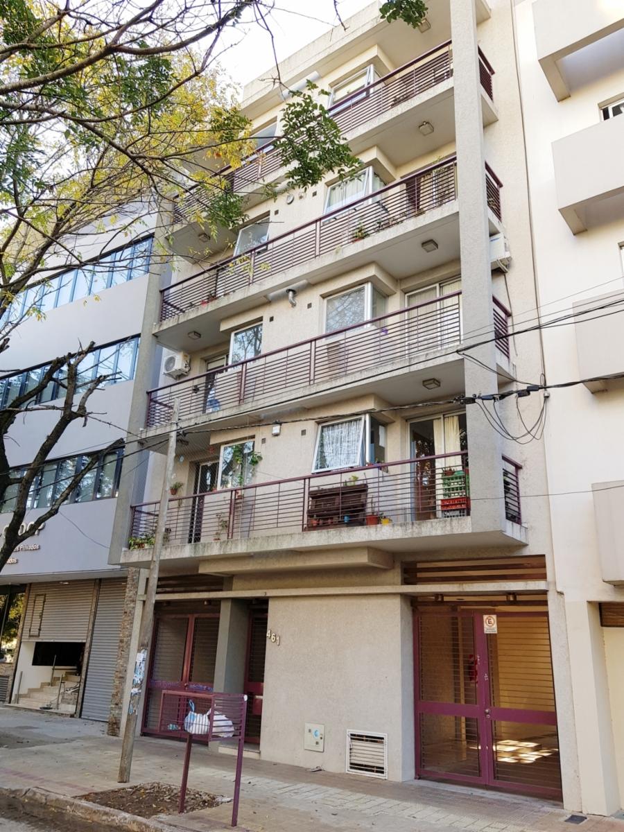 SEMIPISO DE 1 DORM C/ TERRAZA PRIVADA. ESTADO: EXCELENTE.