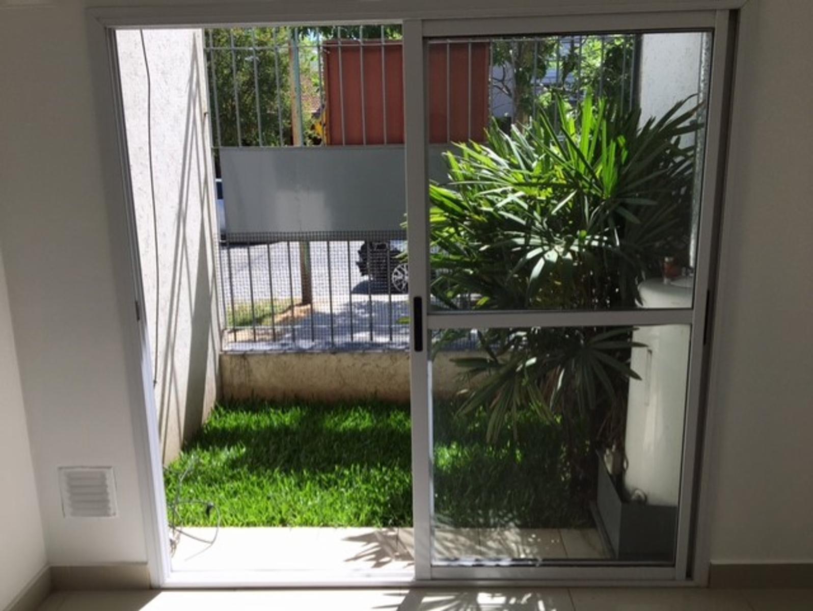 Hermosa oficina en PB super luminosa con cocina y baño completo