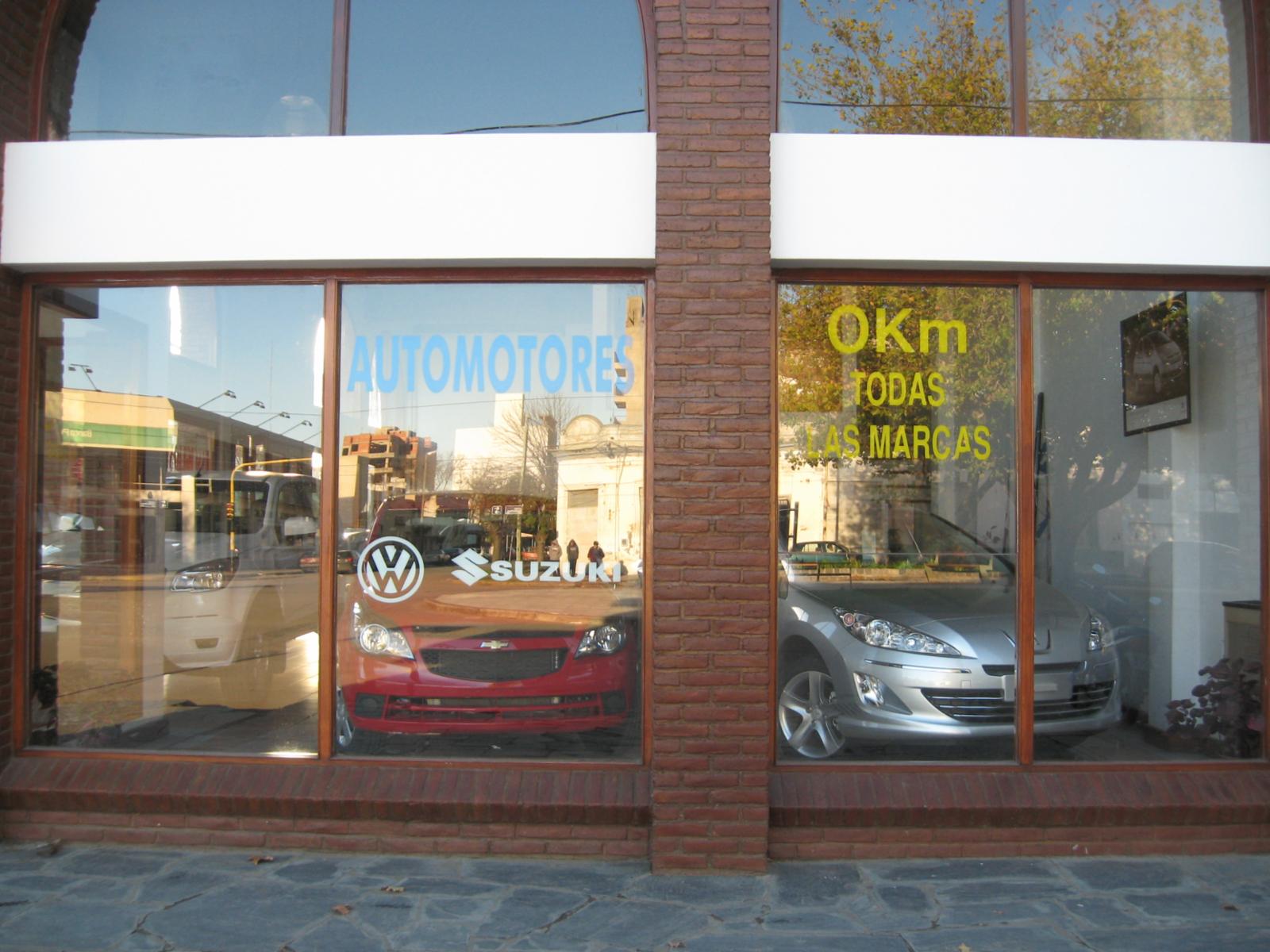 LOCAL-LOSA  Y DEPARTAMENTO 3 AMBIENTES 