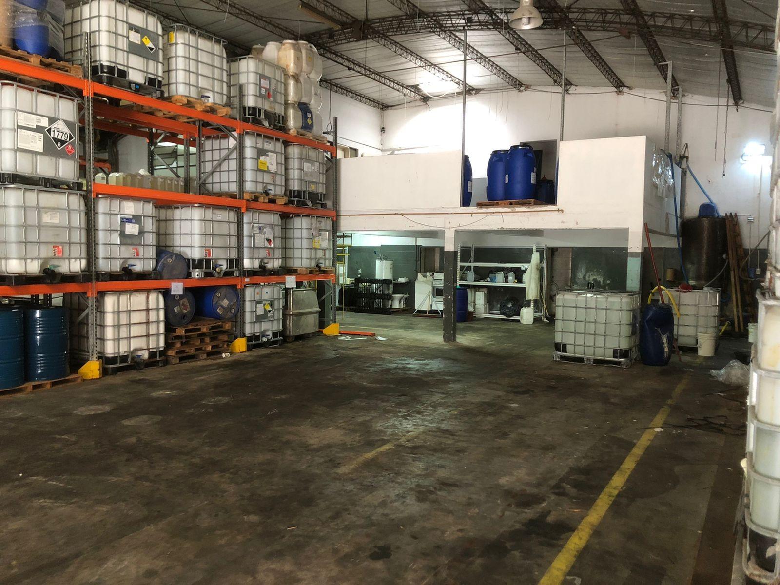 Excelente Galpón de 520 m2 en Alquiler, Zona Lomas del Mirador