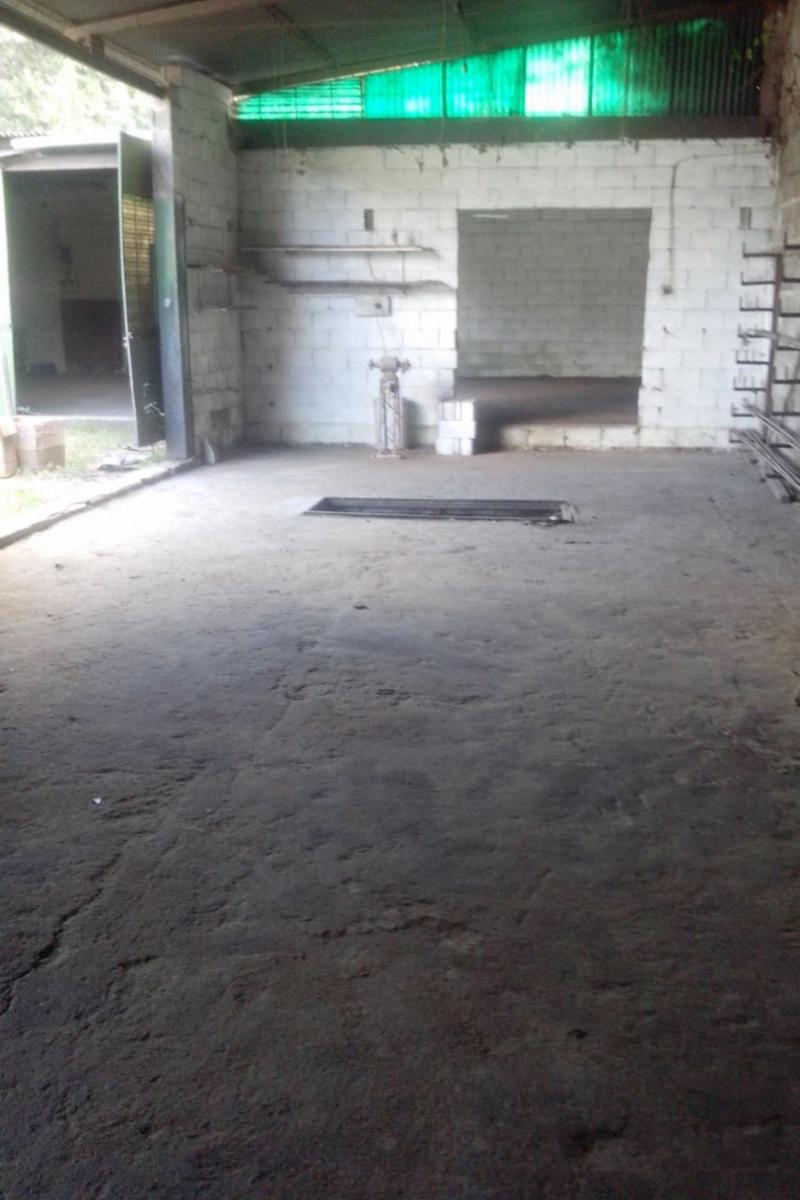 GALPÓN EN RÍO CEBALLOS