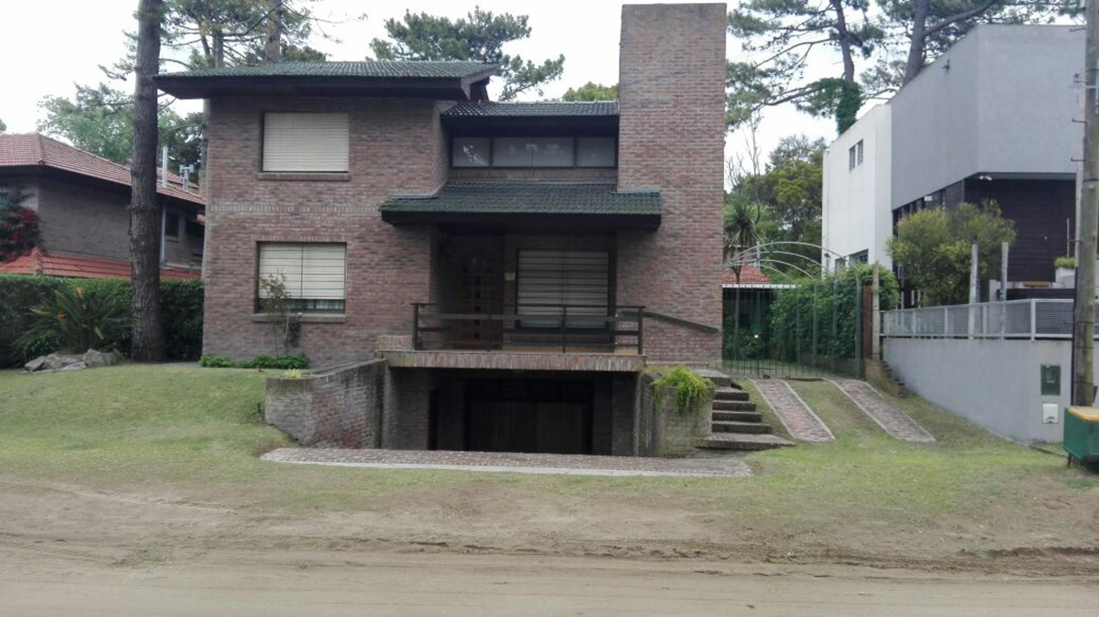 Excelente Chalet Villa Gesell