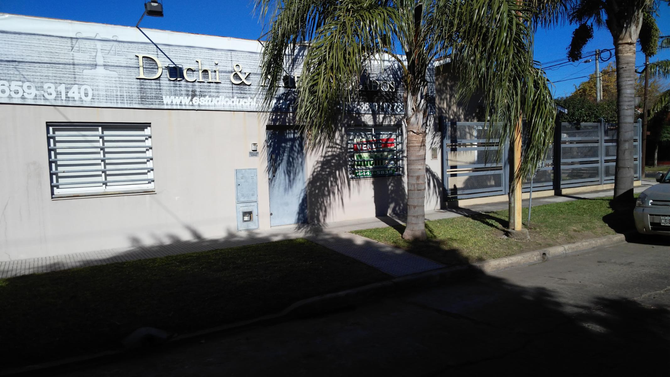 EXCELENTE CHALET 4 AMBIENTES