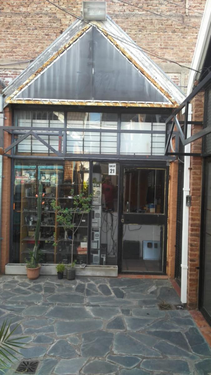 Local en haedo centro