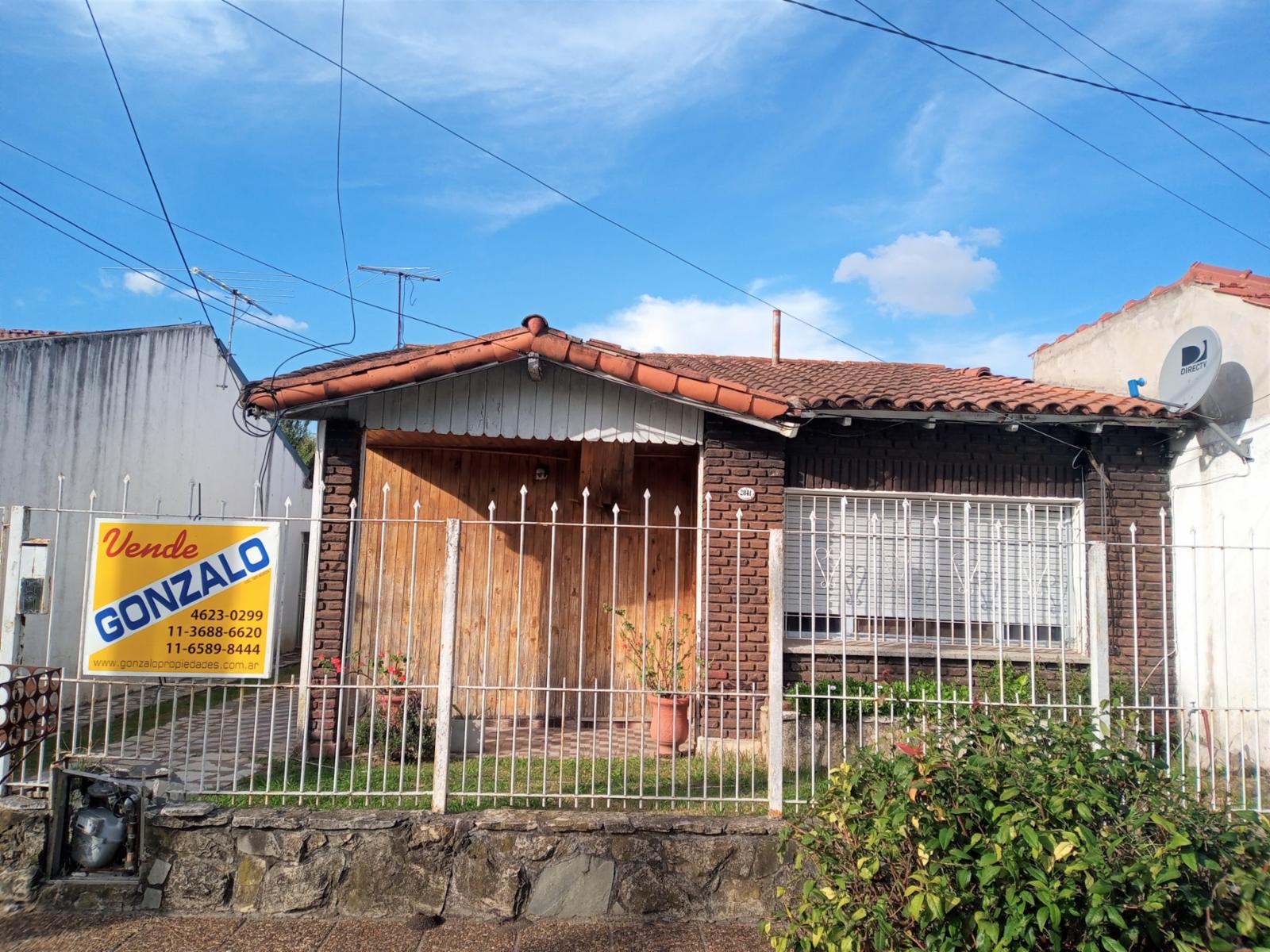 CHALET 3 AMBIENTE EN BARRIO AERONAUTICO