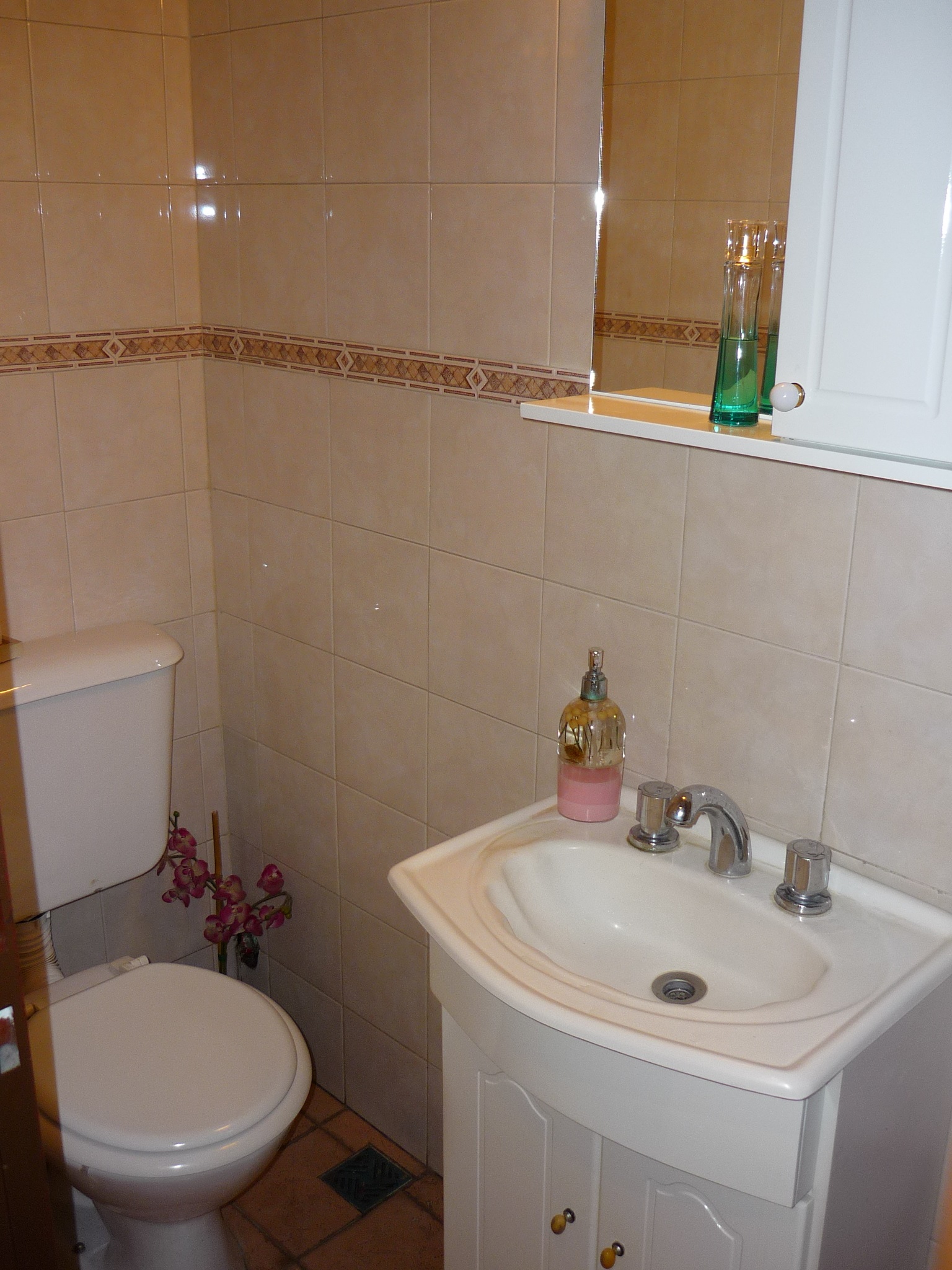 EXCELENTE Y BUEN ESTADO -CASA EN DUPLEX -SIN EXPENSAS -A 3 C/AS DE A.JB.JUSTO