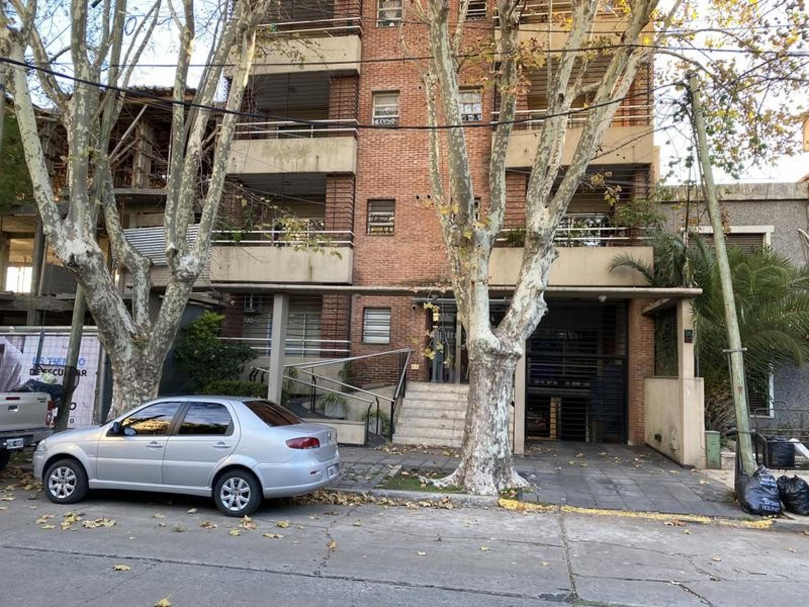 Oportunidad Departamento en venta tipo triplex - Centro de Adrogue