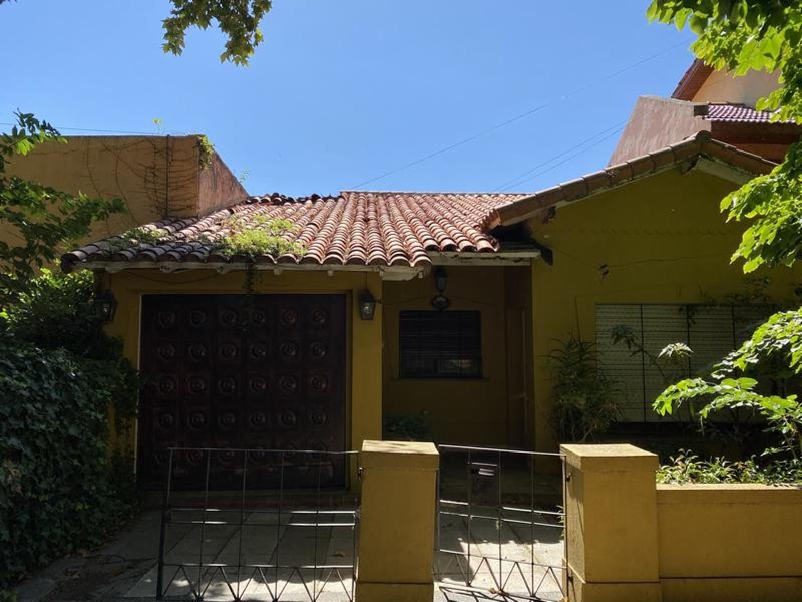 Casa - Adrogué sobre La Rosa