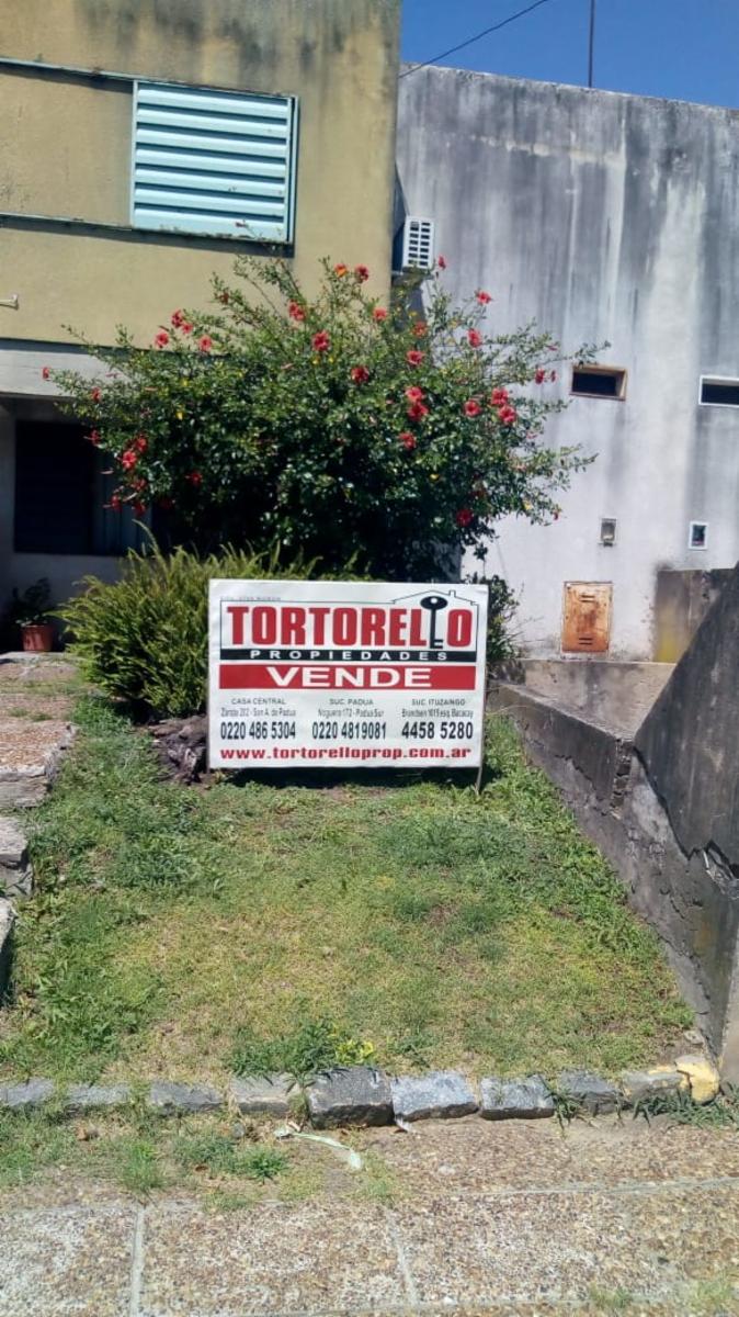 Venta de Duplex de 4 ambientes en el Barrio Policial, Edf. N° 57. Merlo.