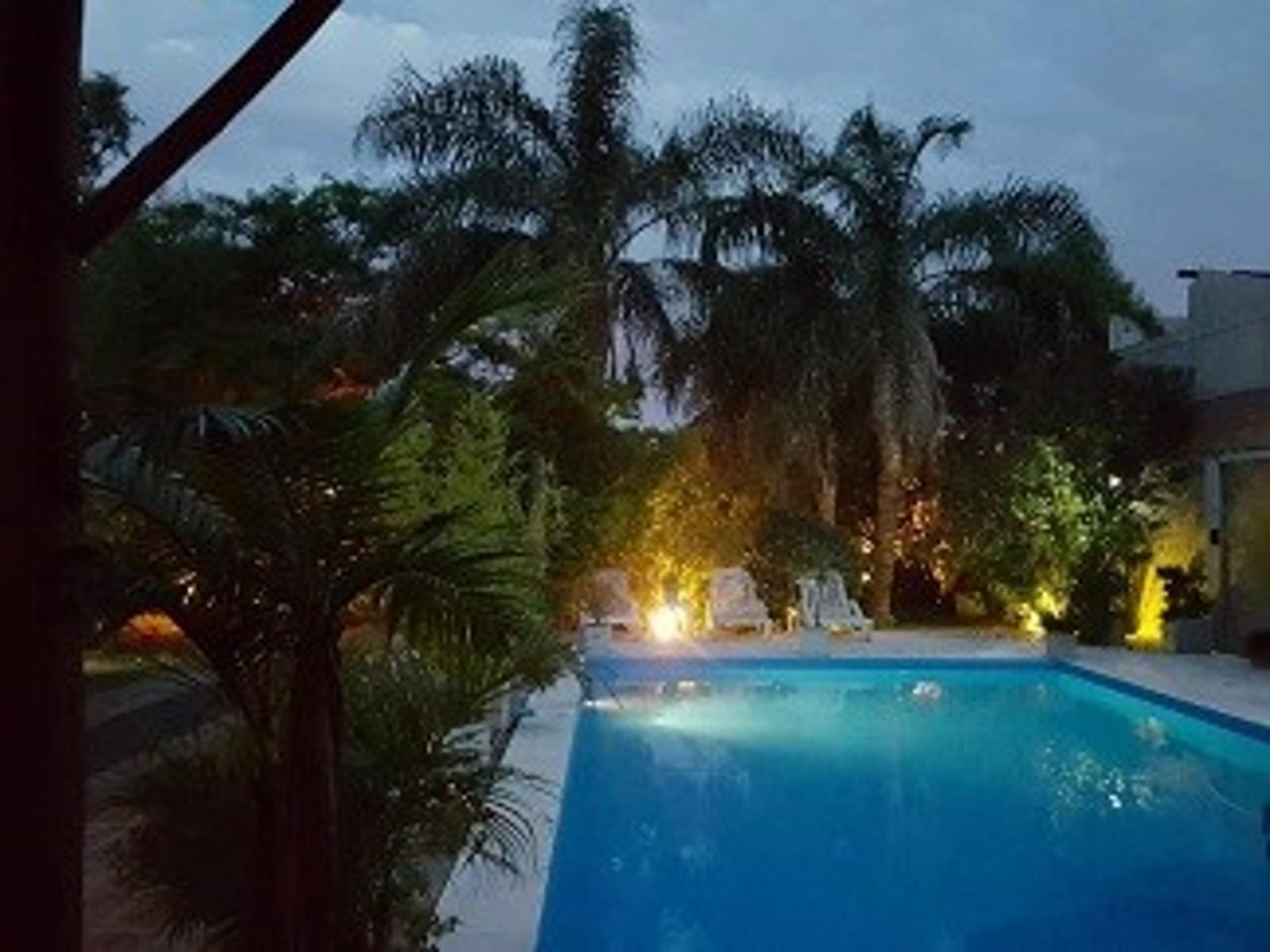 BARRIO TORTUGUITAS EXCELENTE PROPIEDAD CON PISCINA