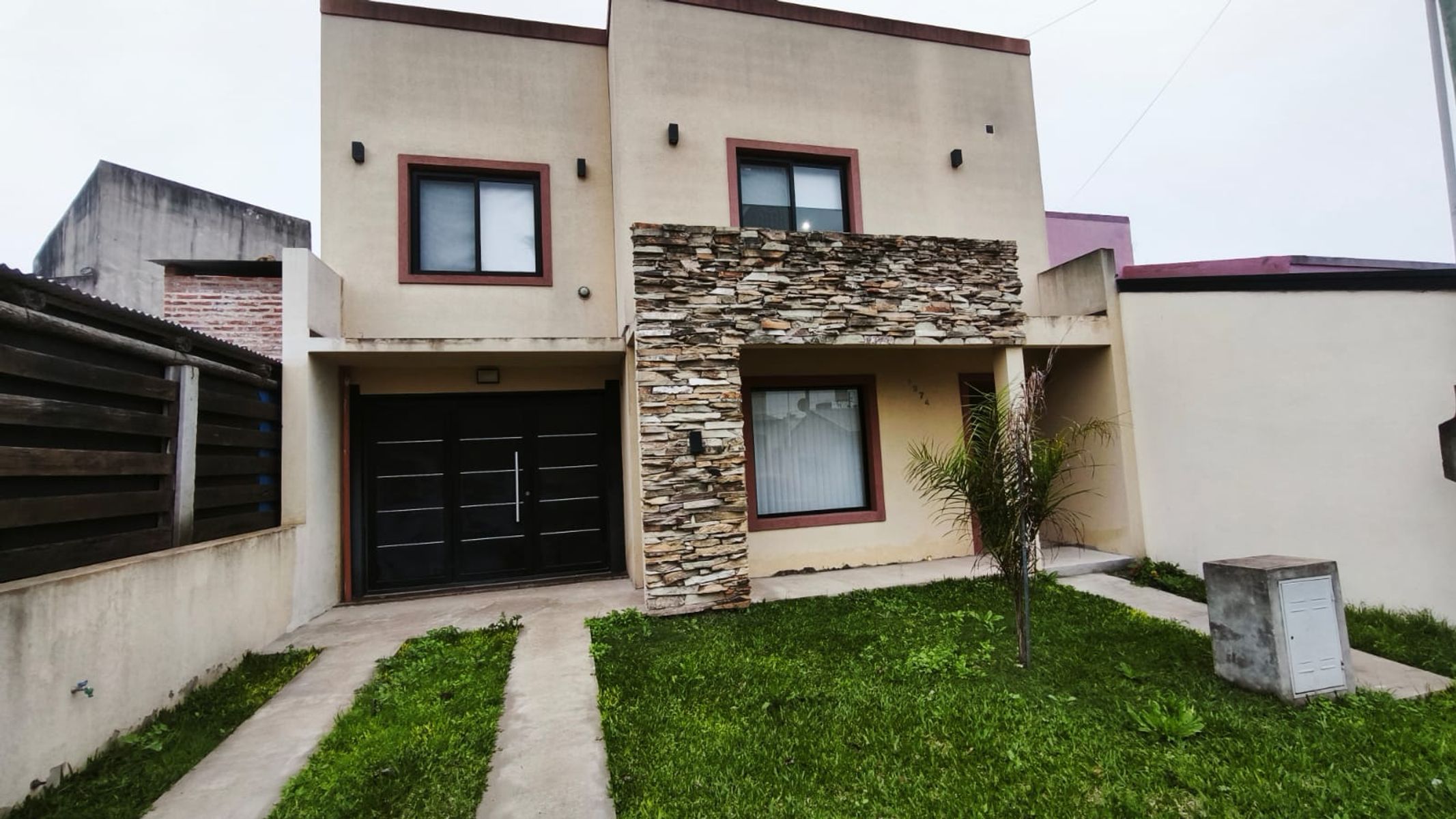 Hermosa Vivienda Familiar - San José (ER)