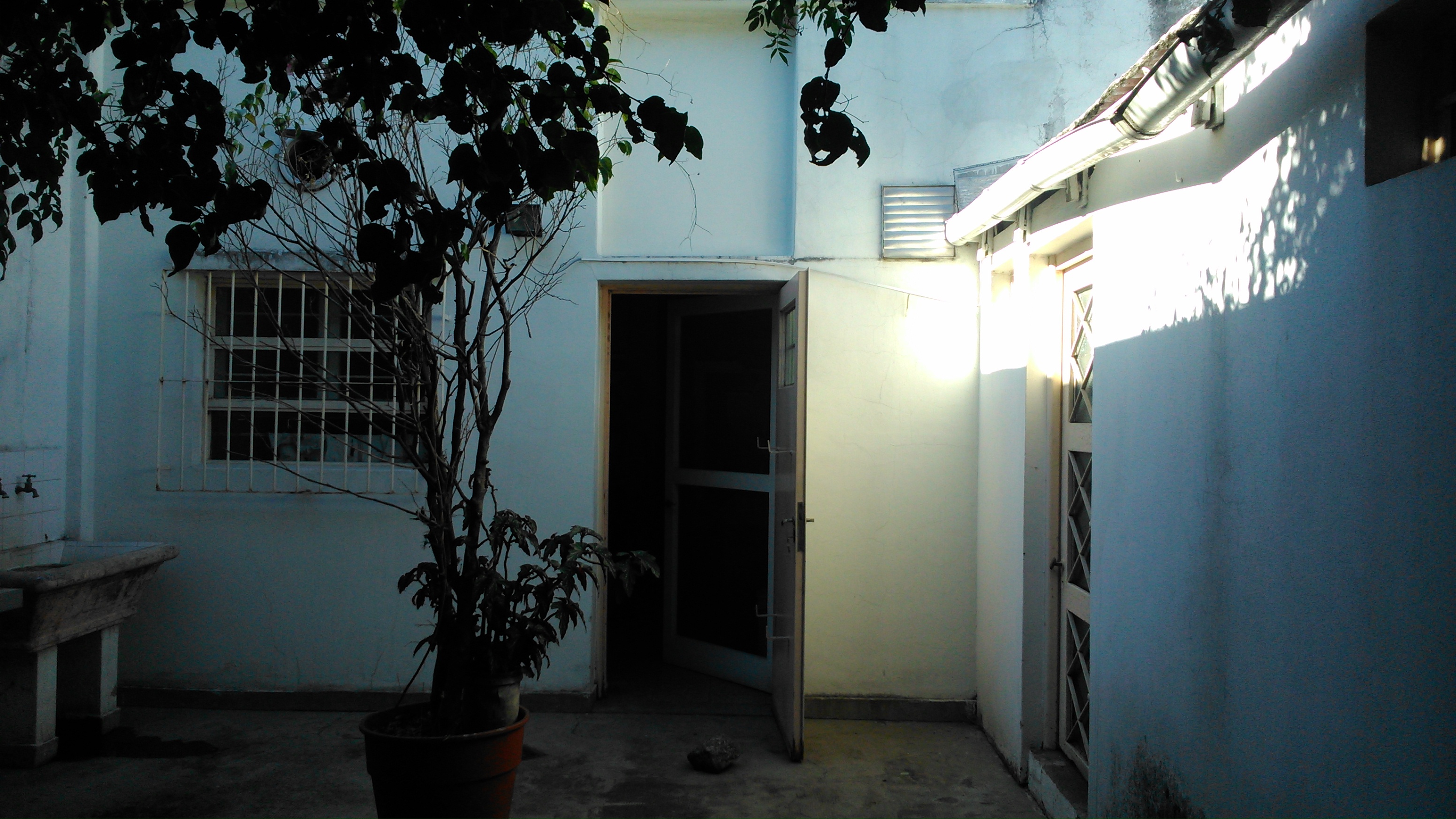 POMPEYA- OFICINAS- CASA- GALPON INDUSTRIAL