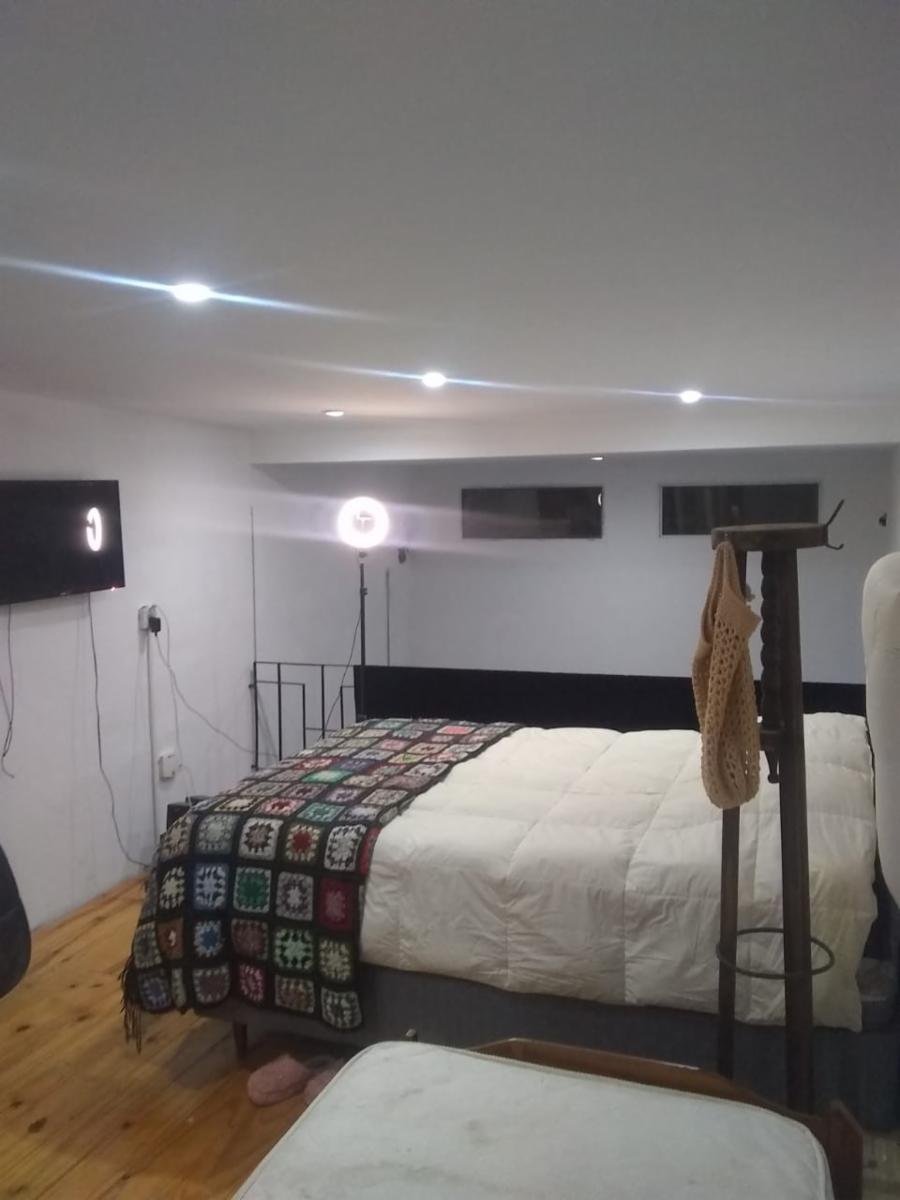 VENTA DOS AMBIENTES AMPLIO CON ENTRE PISO UN AMBIENTE MAS. ZONA WILDE (valor publicado a modo figurativo NO INFORMATIVO CONSULTE)