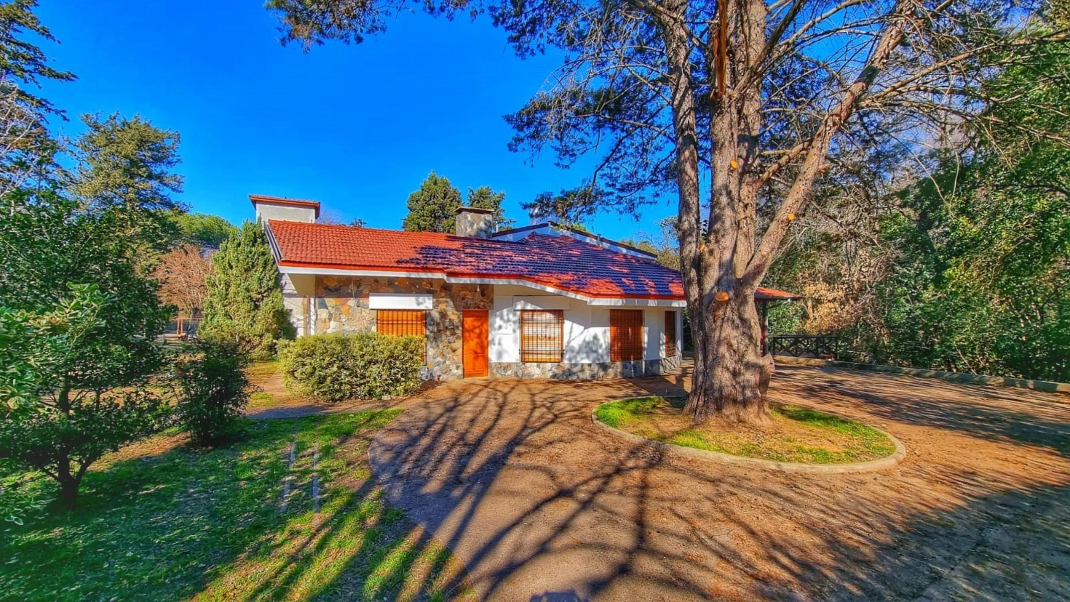 Magnifica Vivienda en Venta con costa de arroyo
