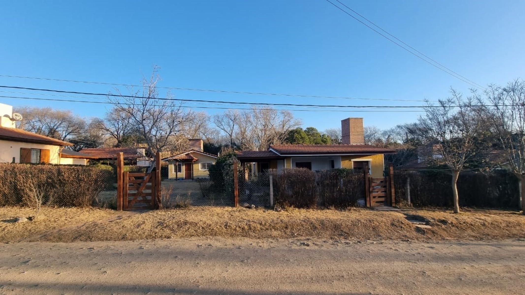 Dos viviendas Céntricas en Venta en conjunto o individual