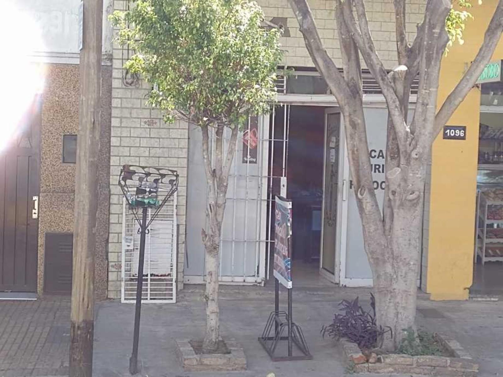 Local en alquiler sobre Av Andrés Baranda