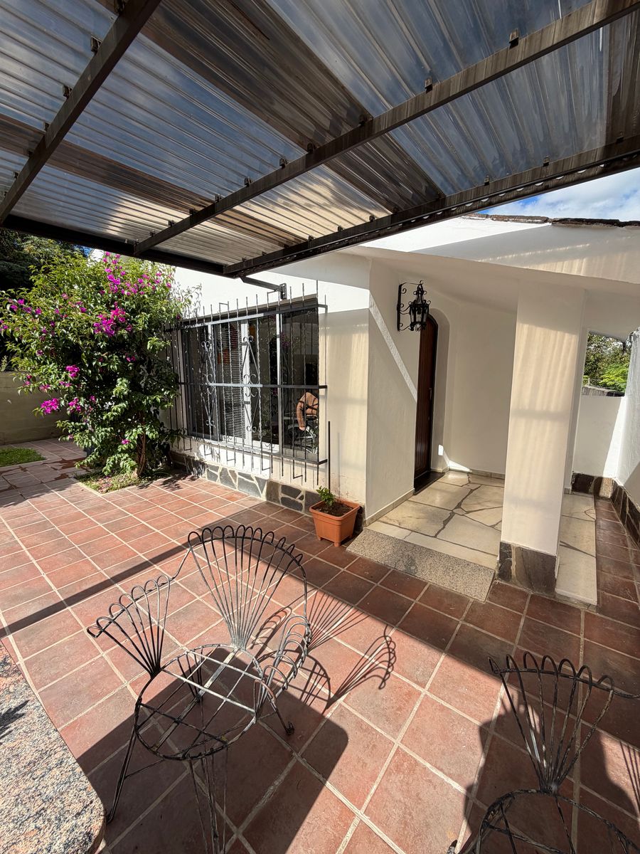 Alquiler 3 dorm Permanente Valle Hermoso . Córdoba