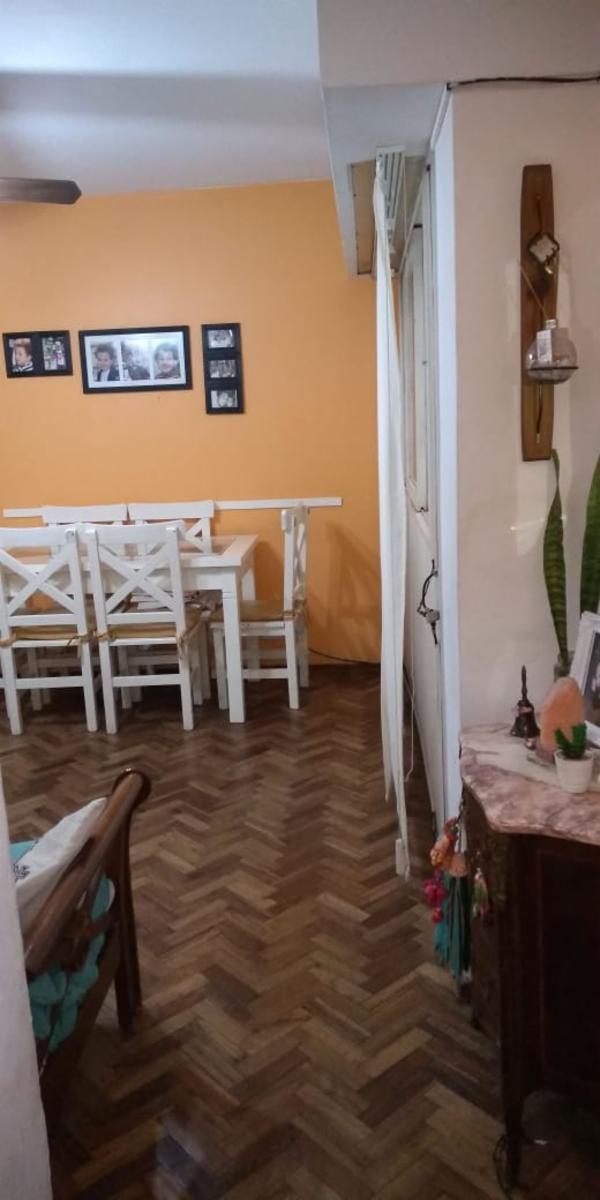 Oportunidad depto de 2 ambientes sobra la Av. Maipu