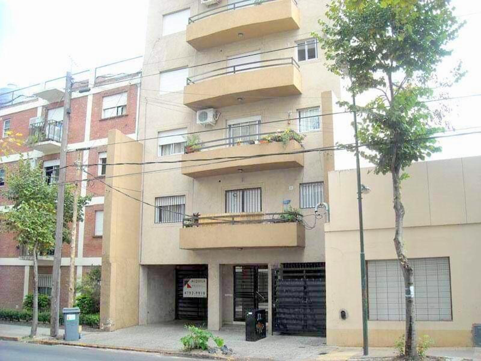 VENDE URG X VIAJE- Departamento 2 amb con cochera. Nuevo en San Fernando.