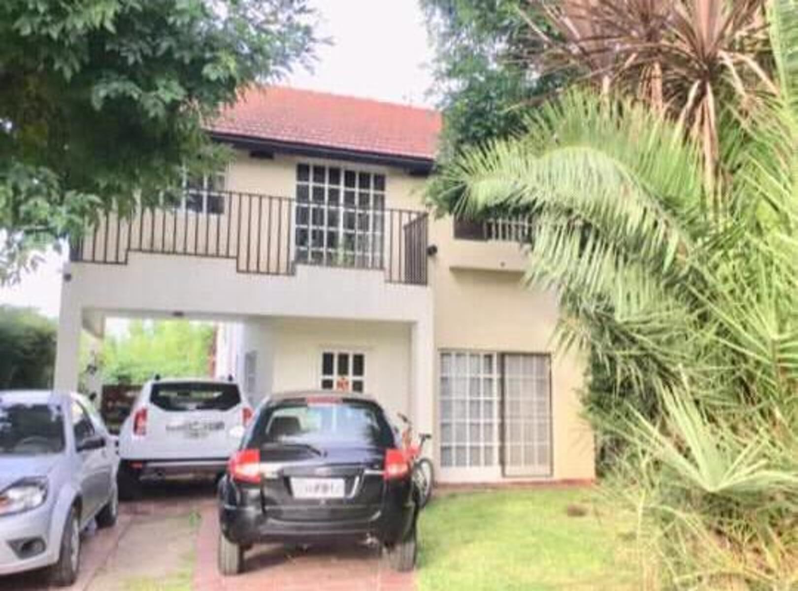 EXCELENTE OPCIÓN CASA  COUNTRY BANCO PROVINCIA