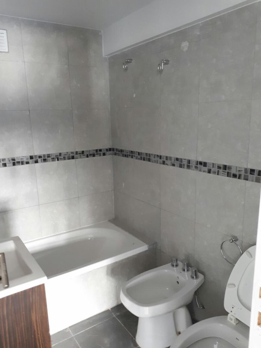 Departamento a estrenar 1 dormitorio, zeballos 1900. Buena calidad, excelente zona.