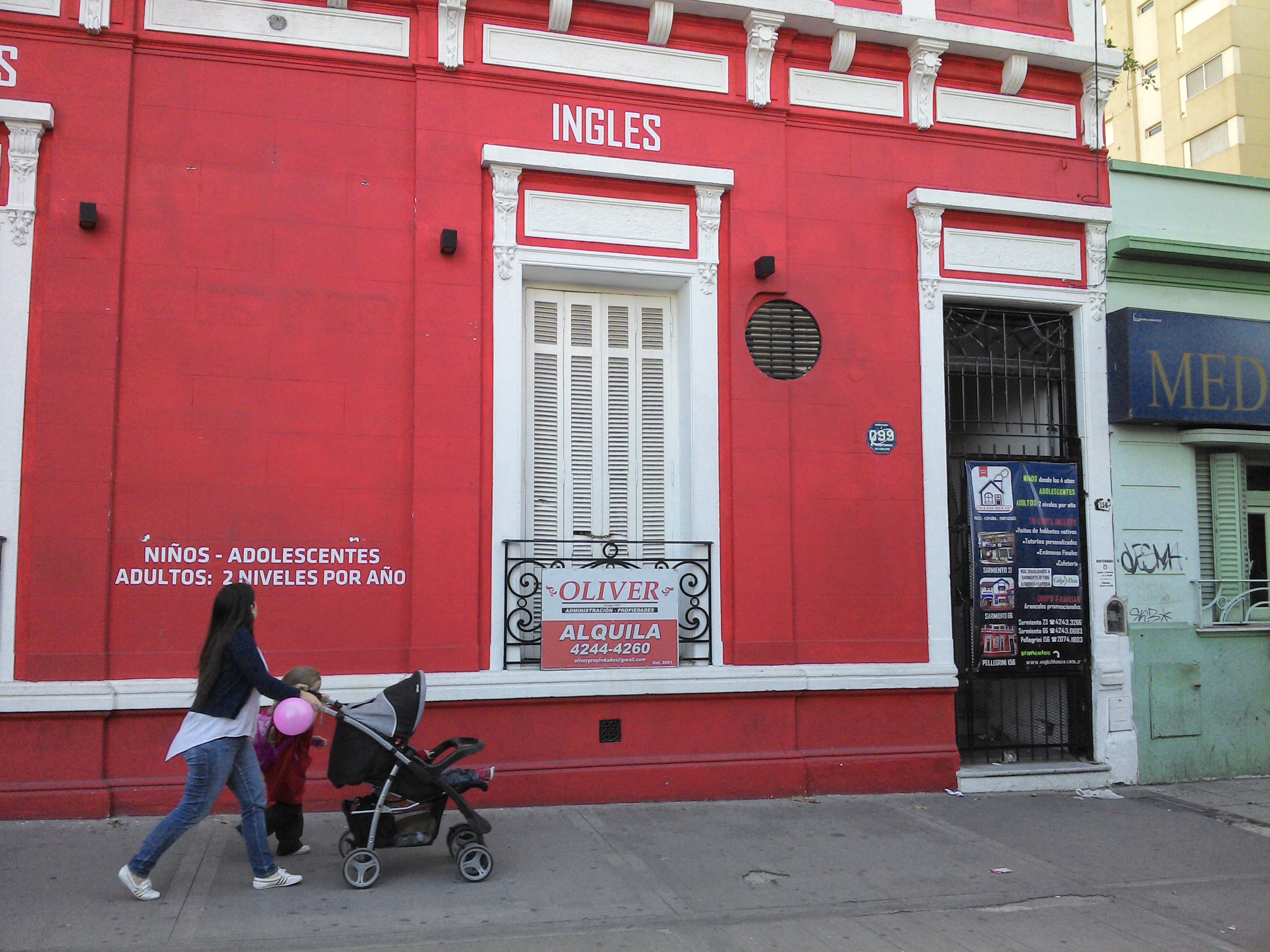 CASA ANTIGUA EN ALQUILER PARA COMERCIO