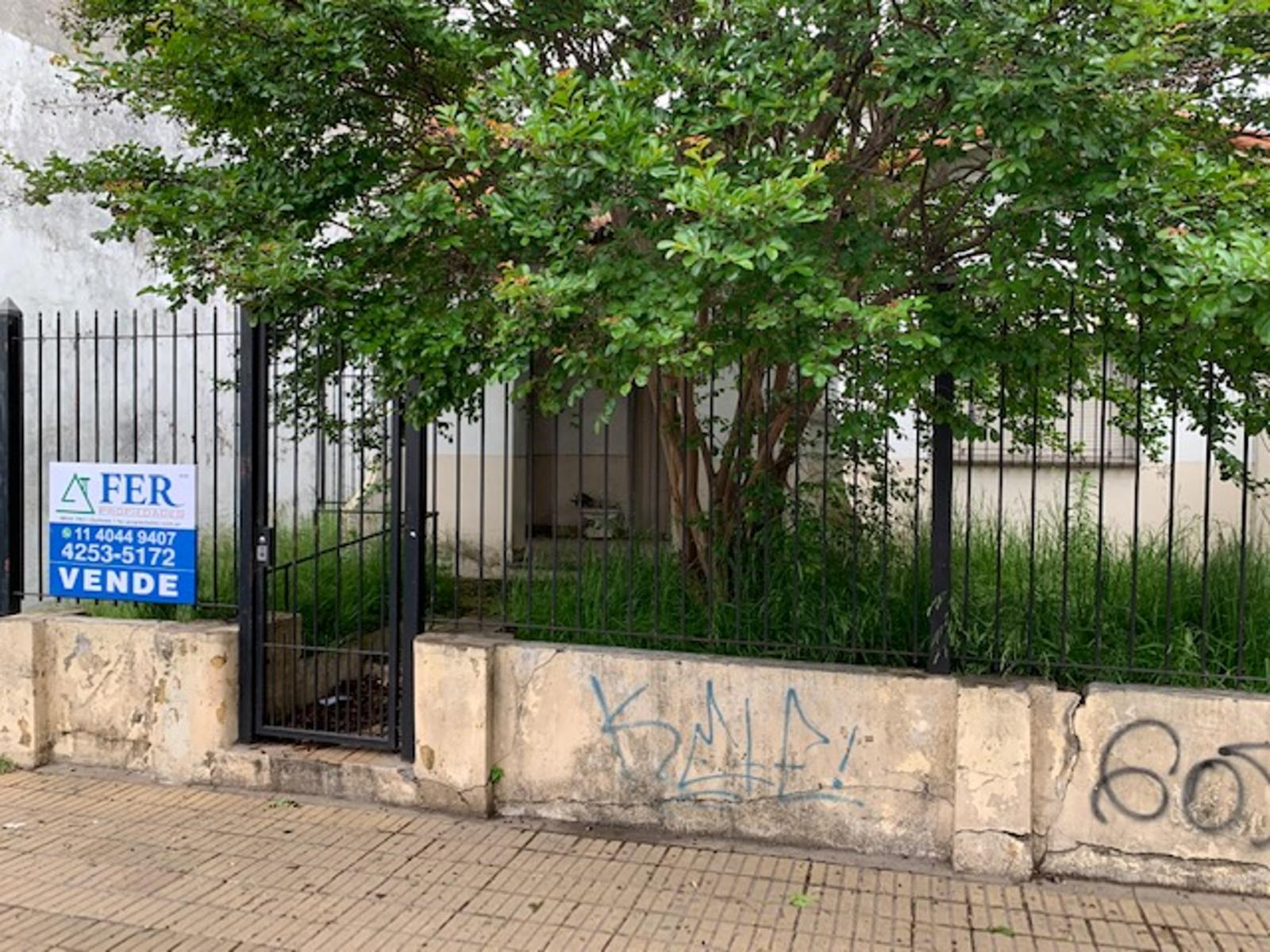 Excelente lote sobre 14 toma metros en el lugar Berazategui