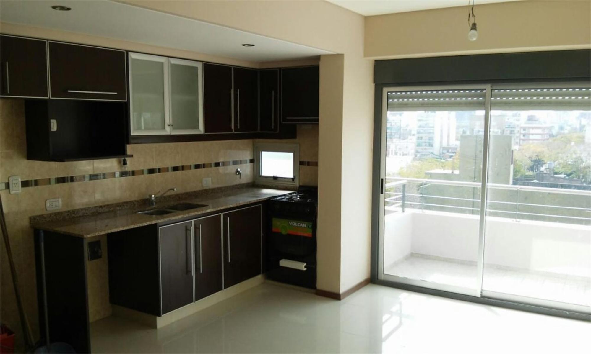 Departamento 2 ambientes con balcón zona Villa Pueyrredon