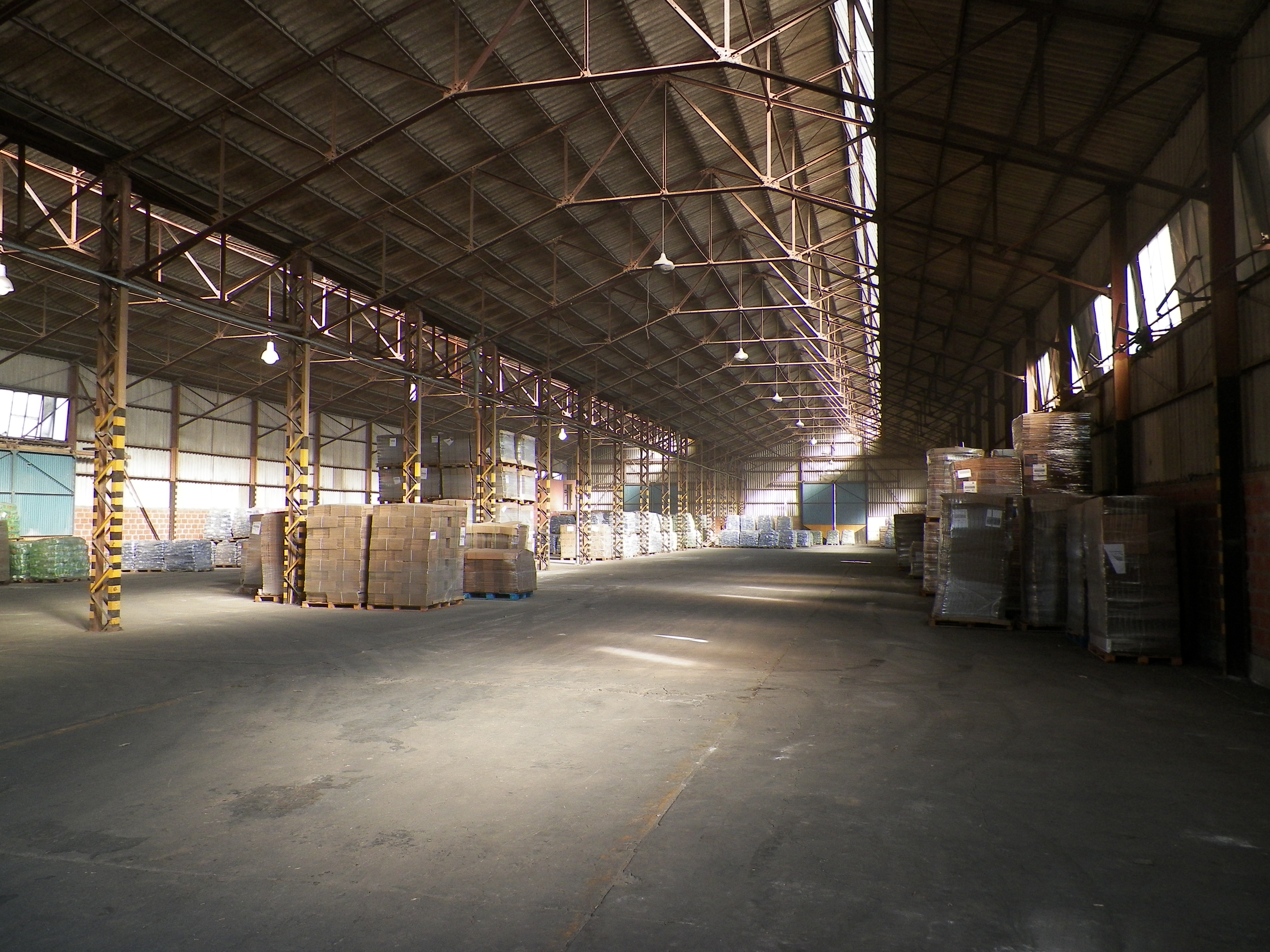 GALPON EN ALQUILER / PARQUE INDUSTRIAL Y TECNOLÓGICO DE QUILMES