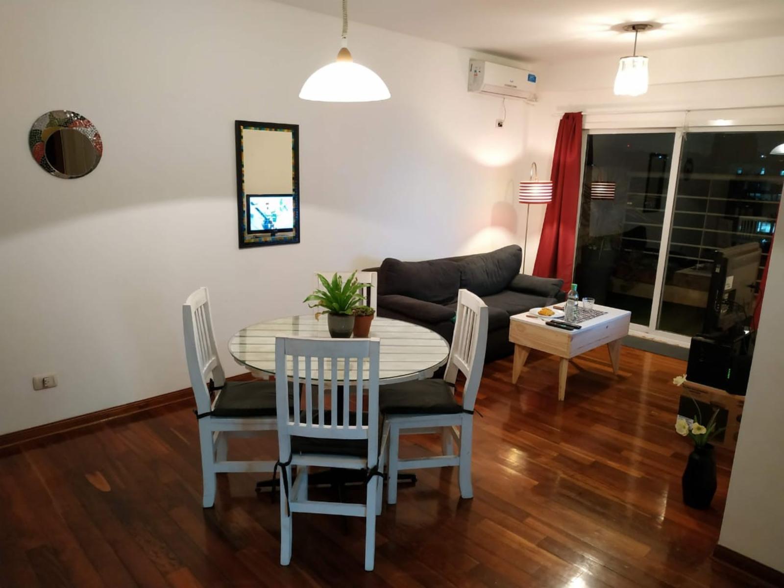 Departamento Super Luminoso Balcón Terraza cochera cubierta