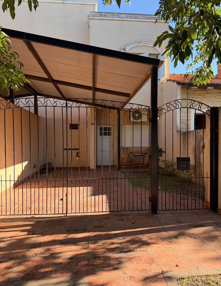 Casa de Dos dormitorios. Servicios