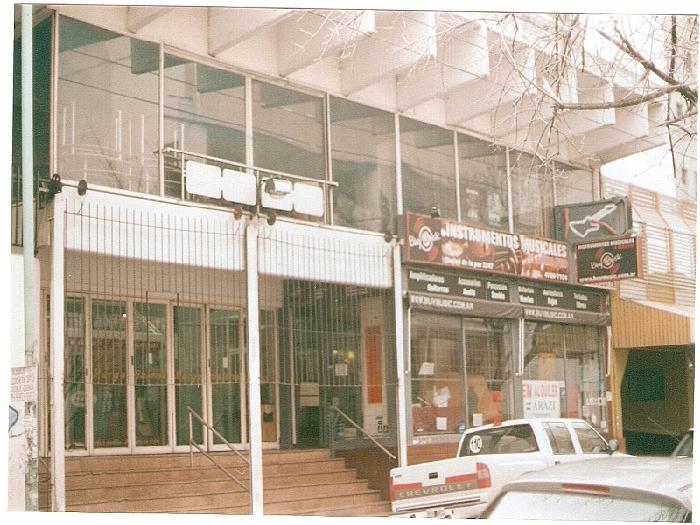LOCAL GRAN VIDRIERA EN BELGRANO SIN COMISIÓN!!!