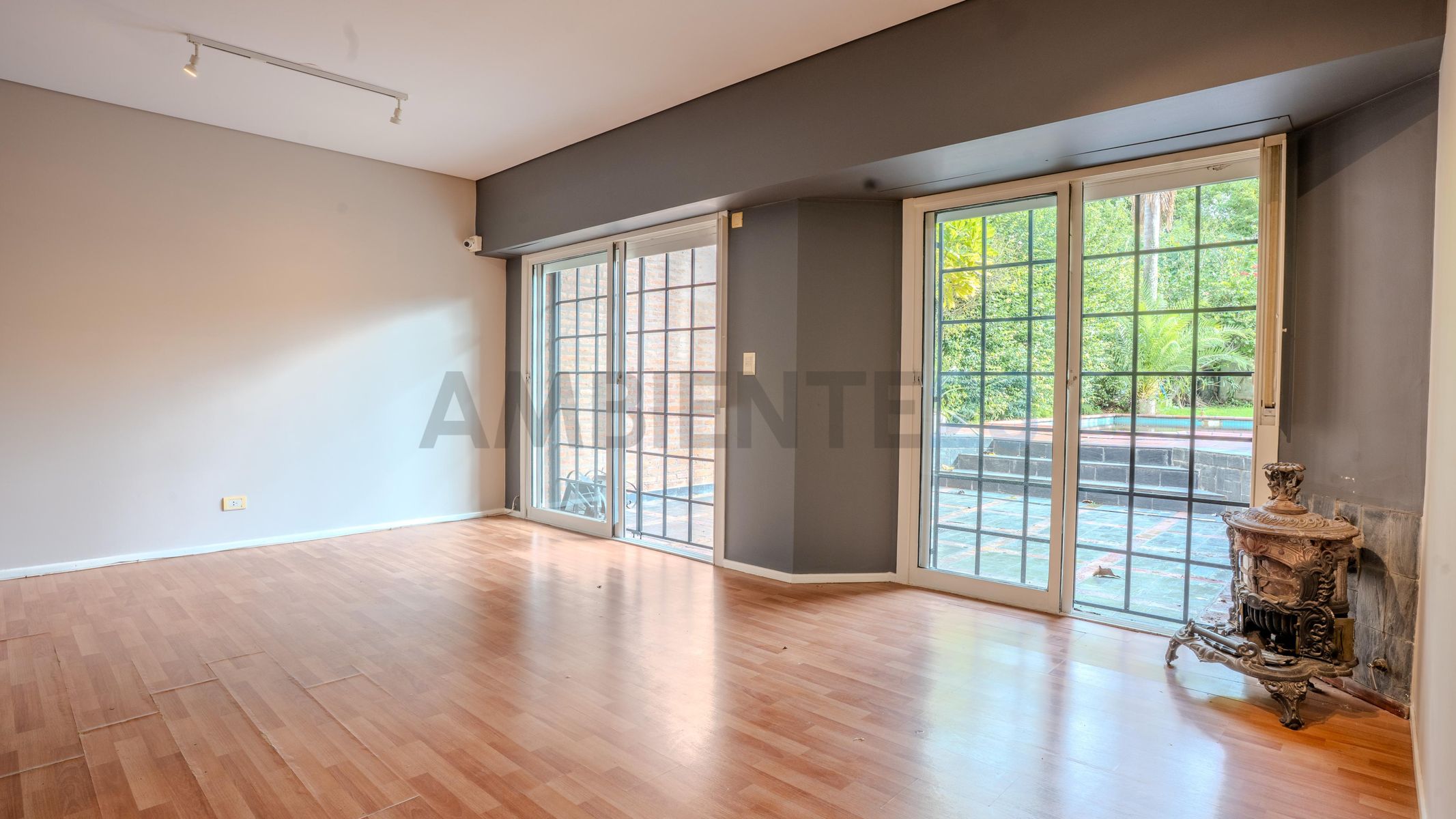 Campichuelo 400 - Casa 7 ambientes + dependencia - Caballito.