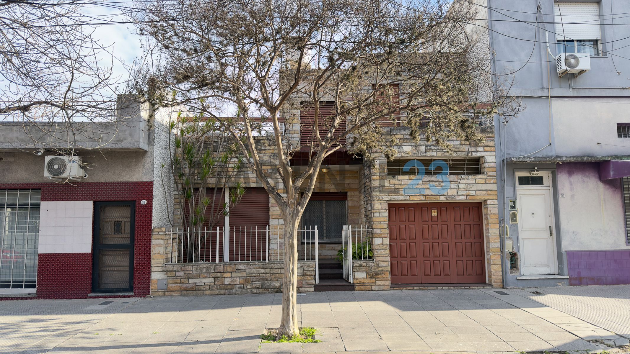Basualdo 700 - Casa de 5 ambientes con garage en venta - Mataderos
