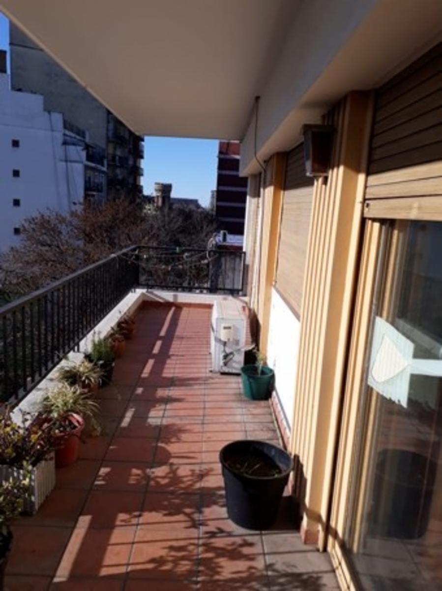 5 AMB con Dep Serv Fte Bcon Corrido Semipiso Cochera 3 Bañ 129 m2