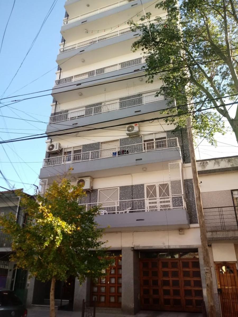 DEPARTAMENTO 3 AMBIENTES C/COCHERA EN VENTA O PERMUTA POR DEPARTAMENTO EN MAR DEL PLATA