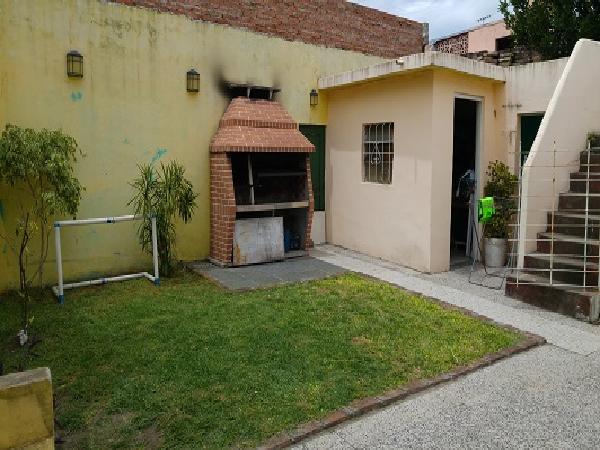 VENTA - VILLA MADERO - PH 3 AMBIENTES CON PATIO - TERRAZA - PARRILLA - FONDO PARQUIZADO