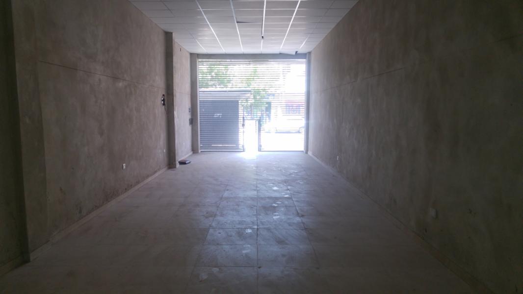 ALQUILER - EXCELENTE  LOCAL A ESTRENAR - SOBRE AVDA. CROVARA 800 - LA ZONA MAS COMERCIAL 