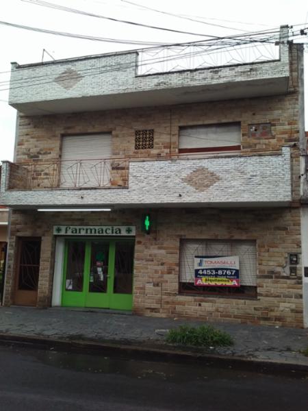 ALQUILER - VILLA MADERO - DEPARTAMENTO AL FRENTE DE 3 AMBIENTES - CON LAVADERO - TERRAZA y FONDO LIBRE CON PARRILLA - SIN EXPENSAS.