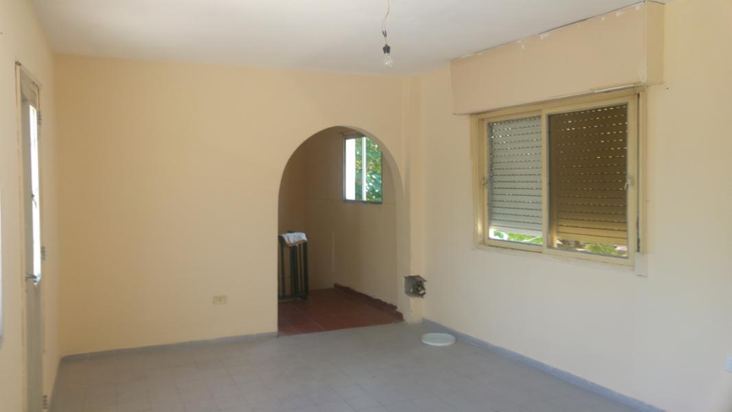 ALQUILER - VILLA MADERO - DEPTO 3 AMBIENTES  - 1° PISO POR ESCALERA - SIN EXPENSAS -