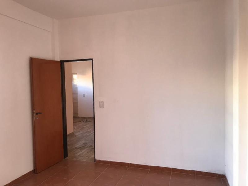 ALQUILER - VILLA MADERO - DEPARTAMENTO 2 AMBIENTES - CONTRAFRENTE -  1° PISO POR ESCALERA