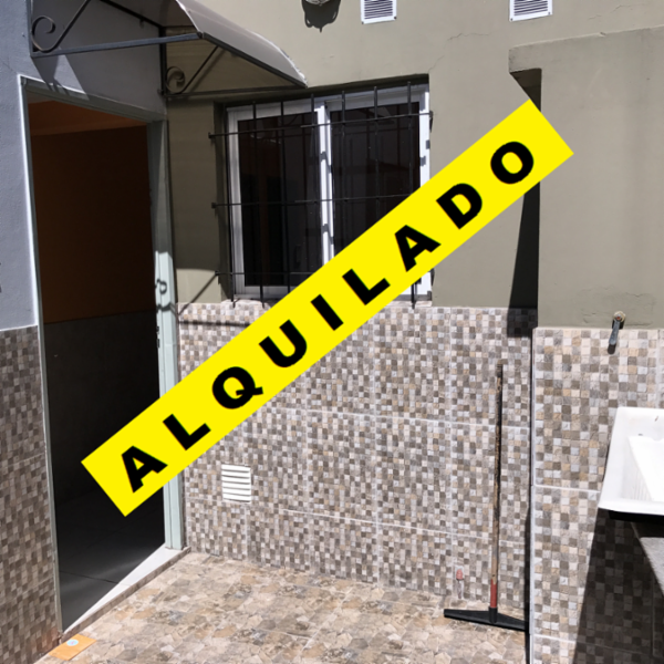 ALQUILER - VILLA MADERO - PH 3 AMB.  CON PATIO SIN EXPENSAS