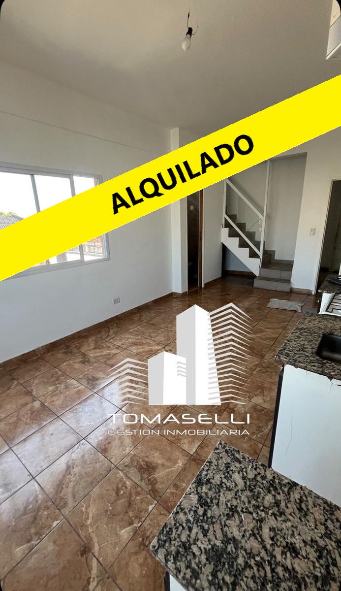 ALQUILER - DEPARTAMENTO 2 AMBIENTES EN DUPLEX CON PATIO