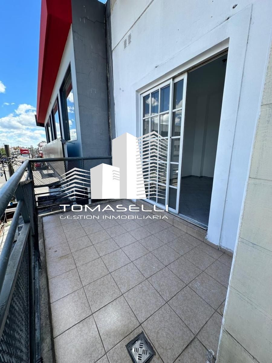 VENTA - DEPARTAMENTO 3 AMB. - SOBRE AVDA CROVARA