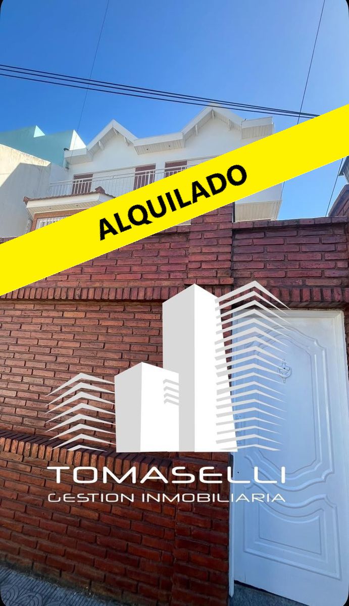 ALQUILER PH 6 AMBIENTES EN DOS PLANTAS CON QUINCHO, PARRILLA Y PATIO