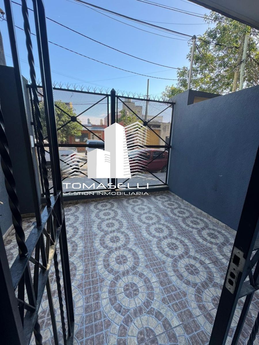 ALQUILER - VILLA MADERO - DEPARTAMENTO 2 AMBIENTES CON PATIO