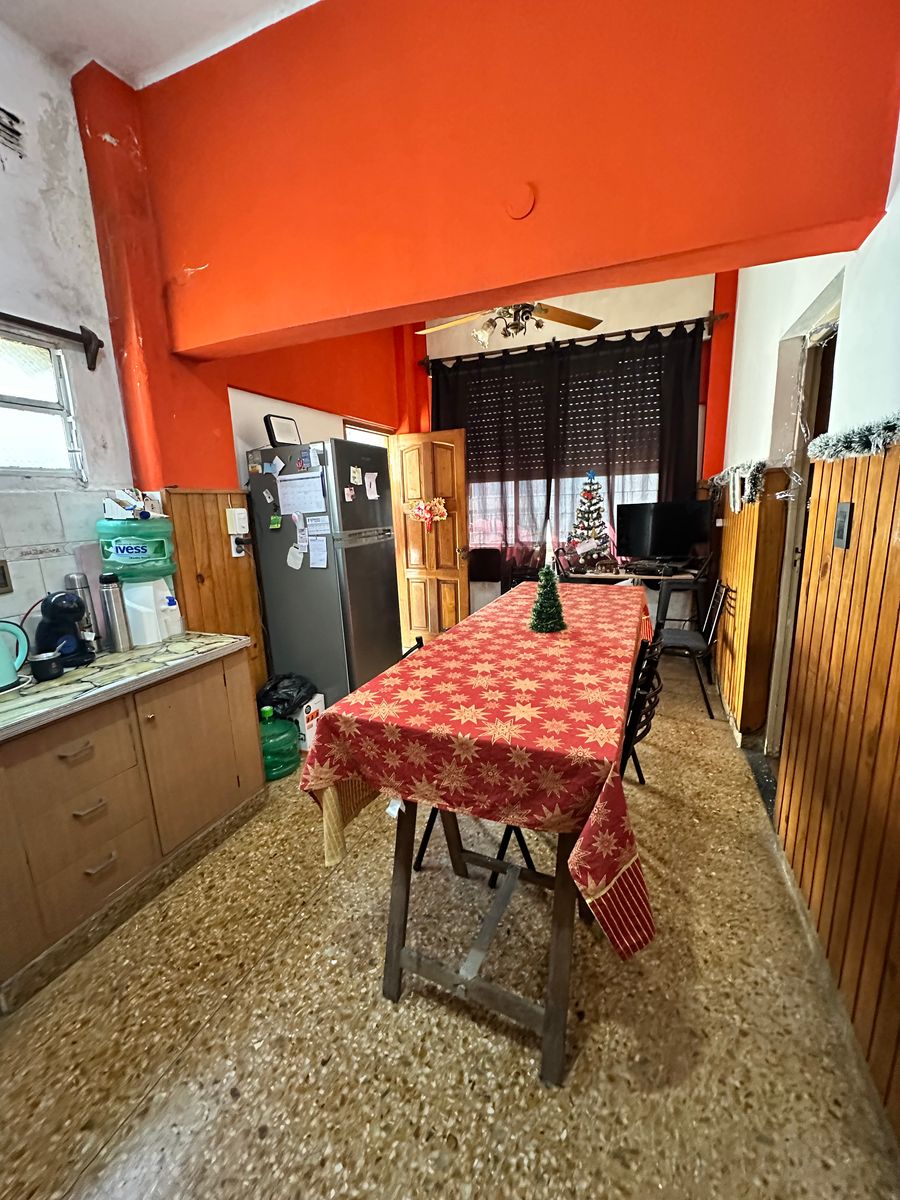 VENTA - PH 3 AMBIENTES - CON FONDO LIBRE - A REMODELAR - VILLA MADERO